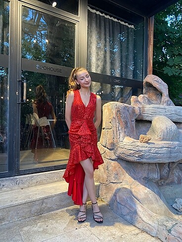xs Beden Kırmızı Payetli Gece Elbisesi