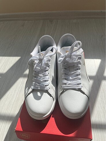 37 Beden beyaz Renk Puma jr kadın sneaker