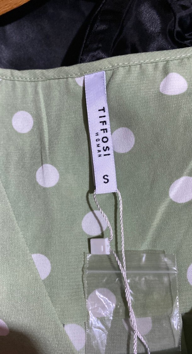 Ve yakalı gömlek - Görsel 4