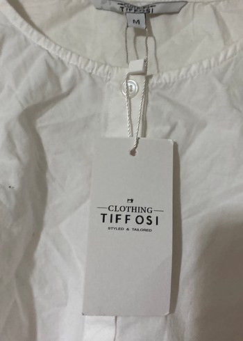 Düğmeli Beyaz Keten Kadın Gömlek - Görsel 3