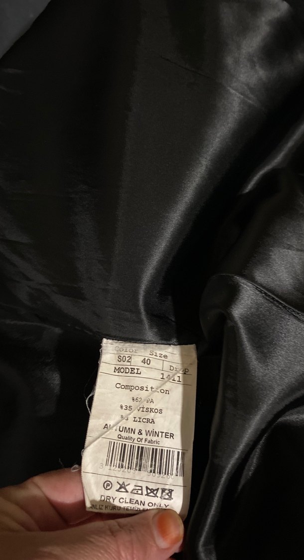 Düğmeli Siyah Kadın Kaban - Görsel 4