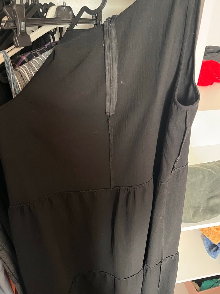 Siyah Kolsuz Elbise - Görsel 2