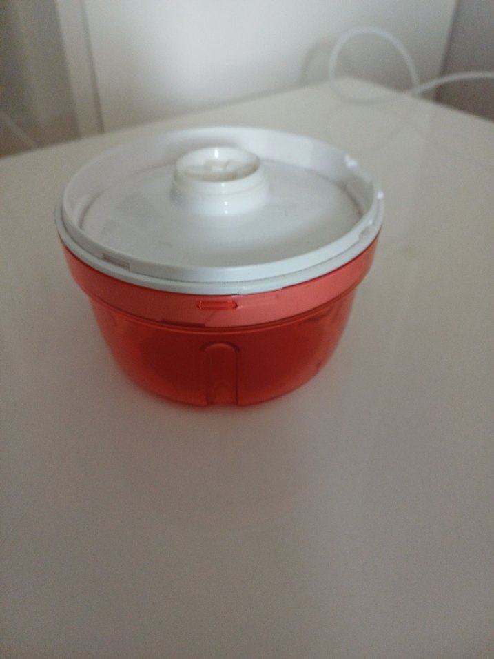 Kırmızı tupperware mini şef haznesi ve kapaklı alti - Görsel 2