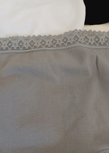 Gri,siyah ve beyaz boxer - Görsel 2