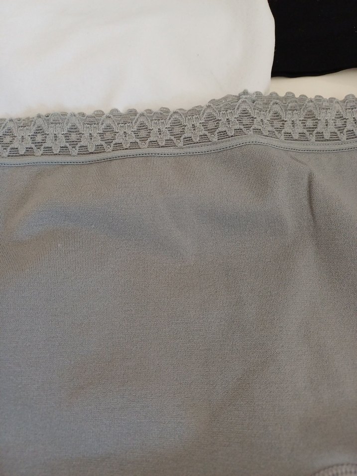 Gri,siyah ve beyaz boxer - Görsel 2