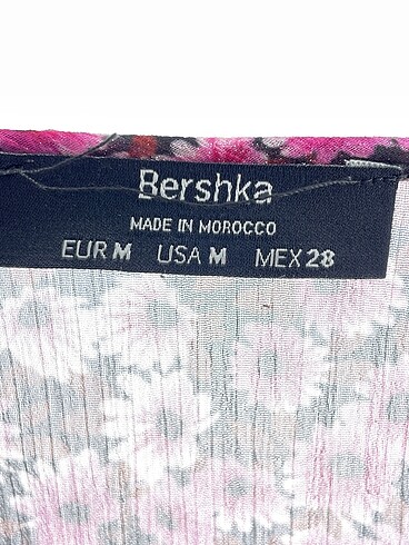 m Beden çeşitli Renk Bershka Kısa Elbise %70 İndirimli.