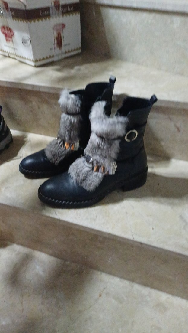 siyah Deri Tüylü Blok Topuklu Kadın Bot - Görsel 5