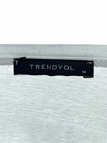 m Beden beyaz Renk Trendyol & Milla T-shirt %70 İndirimli.