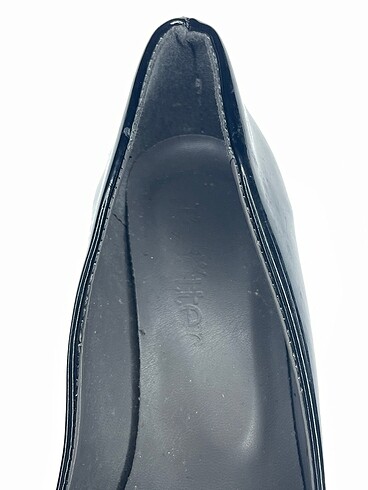36 Beden siyah Renk Jabotter Stiletto %70 İndirimli.