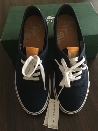 Lacoste 39 numara