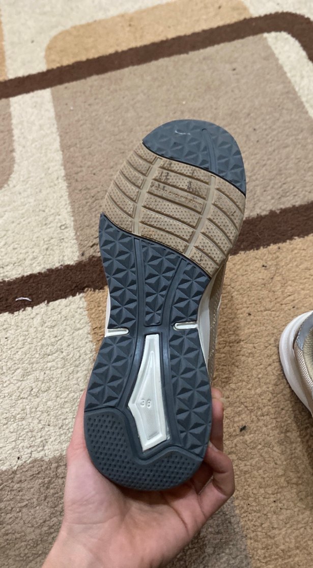 Bej Gri Bağcıklı Kadın Dolgu Topuk Spor Ayakkabı - Görsel 3