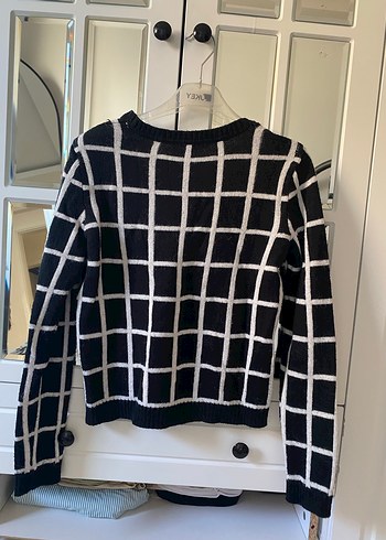 Siyah Beyaz Kareli Örgü Kadın Kazak - Görsel 3