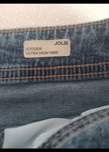 Geniş Kesim Kemerli Midi Kot Pantolon - Görsel 5