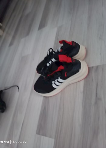 Siyah Bağcıklı Kadın Spor Ayakkabı - Görsel 3