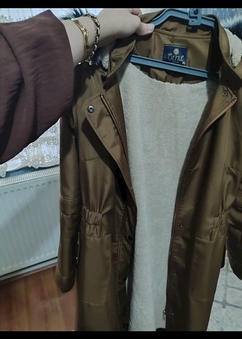 Bej Düğmeli Kadın Uzun Mont - Görsel 4