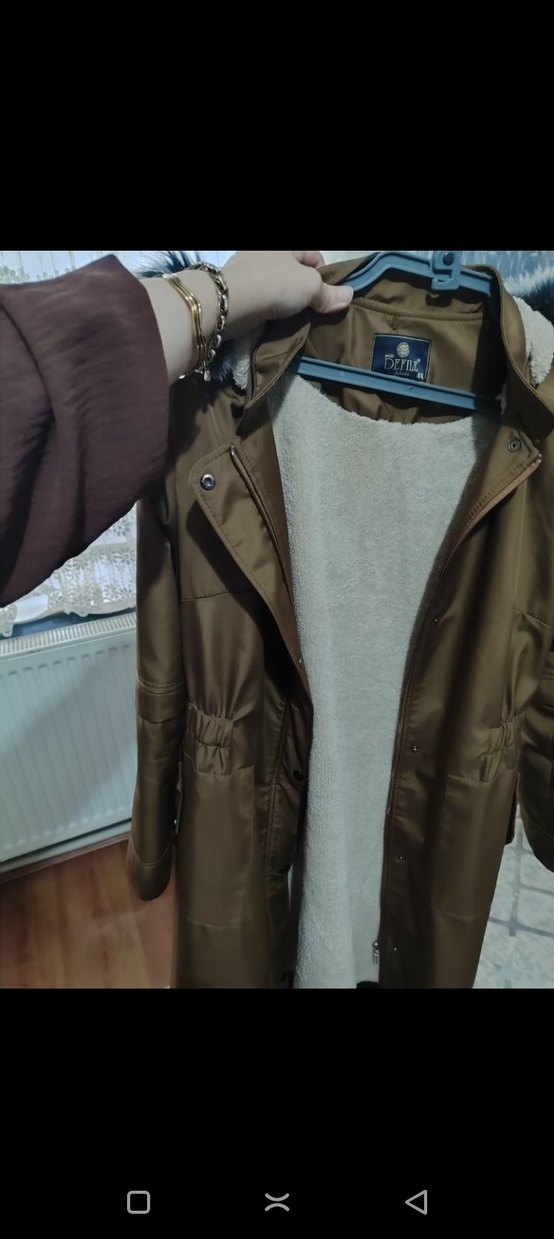 Bej Düğmeli Kadın Uzun Mont - Görsel 4