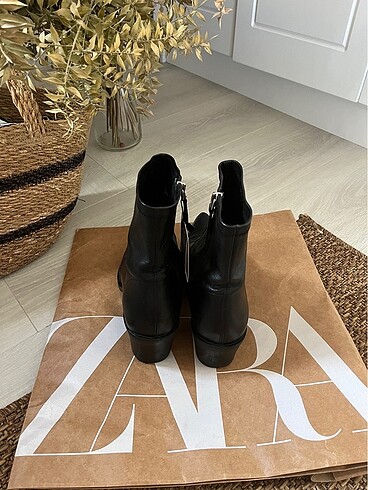 37 Beden Zara Bot