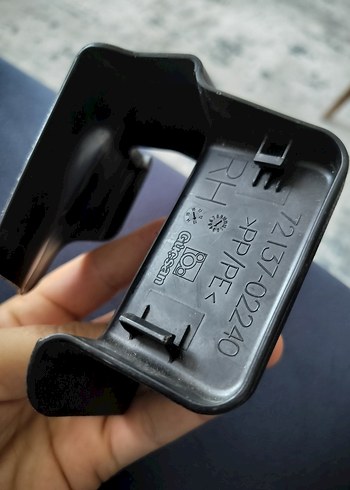 Toyota Auris 2013 koltuk ray kapak - Görsel 2