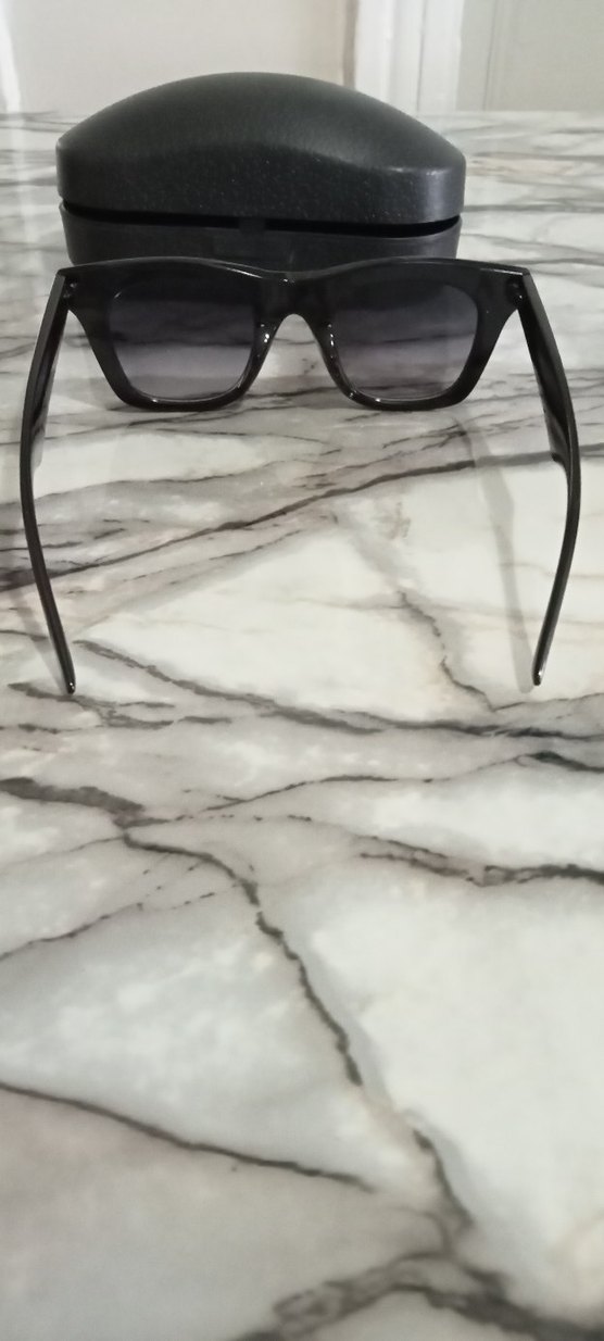 Klasik Siyah Tokalı Kadın Güneş Gözlüğü - Görsel 3