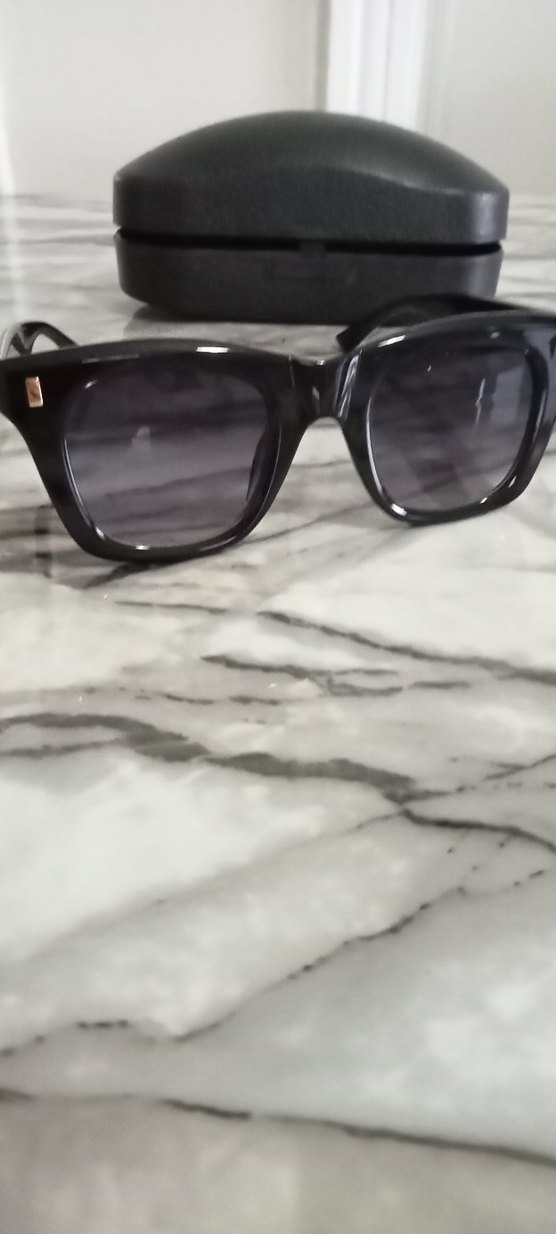 Klasik Siyah Tokalı Kadın Güneş Gözlüğü - Görsel 2