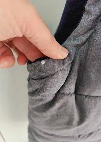 Erkek Çocuk Kapüşonlu Gri Şişme Yelek - Görsel 5