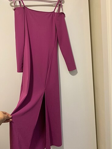 Zara sırtı dokelteli elbise