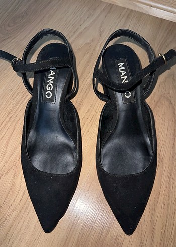 Siyah Süet Tokalı Stiletto
