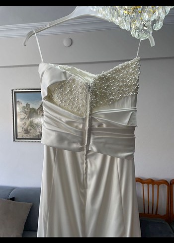 İnci Detaylı Straplez Beyaz Gelinlik - Görsel 3