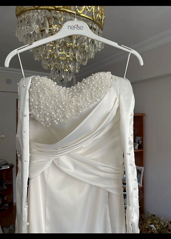 İnci Detaylı Straplez Beyaz Gelinlik - Görsel 2