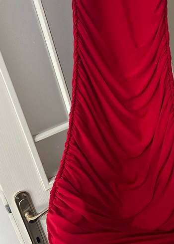 Kırmızı Drapeli Uzun Abiye Elbise - Görsel 6
