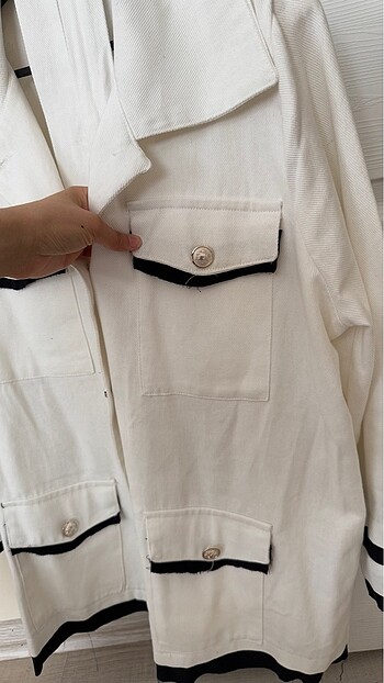 Beyaz jean ceket - Görsel 4