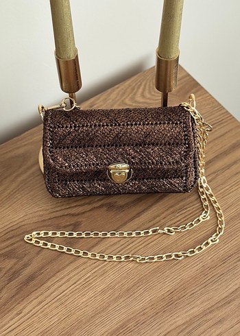 Handmade Zincir Detaylı Parlak Örgü Kadın Çanta - Görsel 3