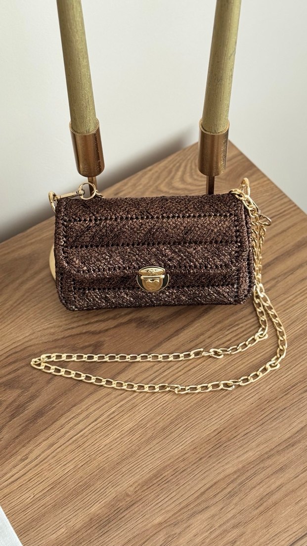 Handmade Zincir Detaylı Parlak Örgü Kadın Çanta - Görsel 3