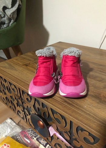 Mammaramma Kız Çocuk Pembe Kürklü Street Wear Bot