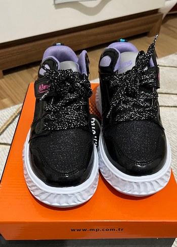 Mor Yılan Desenli Kız Çocuk Spor Ayakkabı - Görsel 2