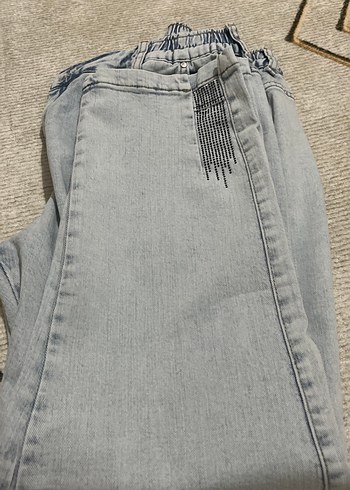 Gri Kadın Kot Pantolon Bel Detaylı - Görsel 3