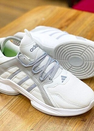 Adidas 5004 spor ayakkabi