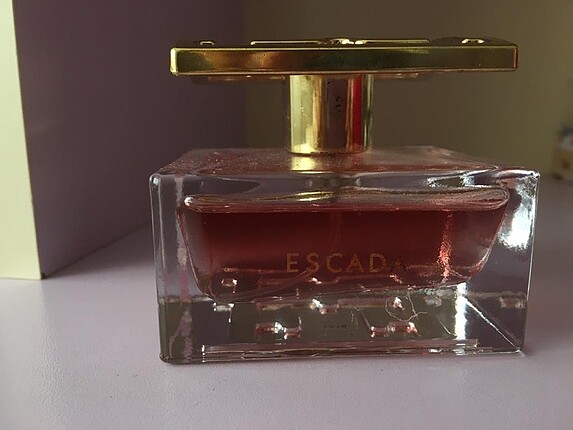 ESCADA parfüm