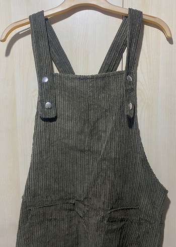 Haki Kadife Düğmeli Midi Askılı Tulum - Görsel 3