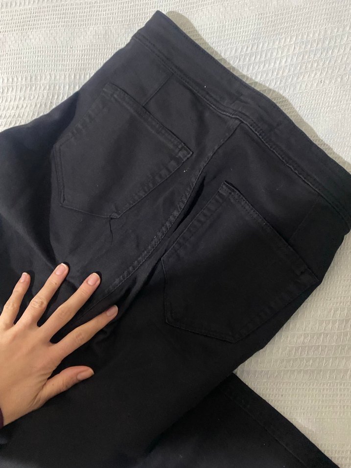 Siyah Fermuarlı Kadın Kot Pantolon — görsel 4/5