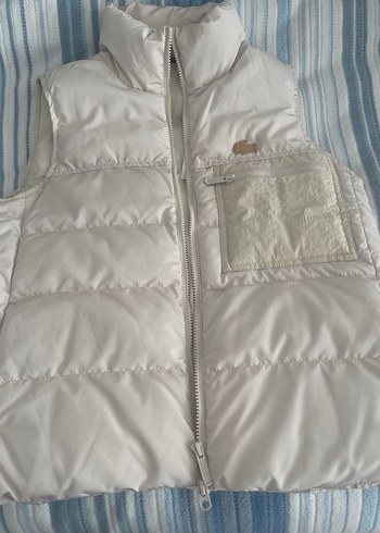 Beyaz Yumuşak Kumaşlı Fermuarlı Kadın Yelek - Görsel 3