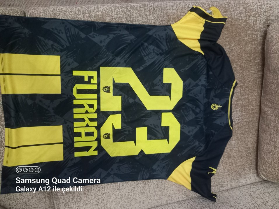 Sarı Siyah Baskılı Kısa Kollu Erkek Forma - Görsel 2