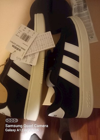Adidas Siyah Beyaz Retro Sneaker