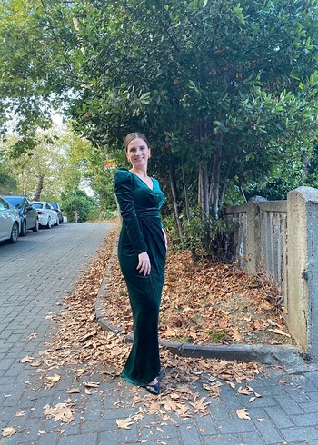 Koyu Yeşil Uzun Kollu Kadın Abiye Elbise - Görsel 2