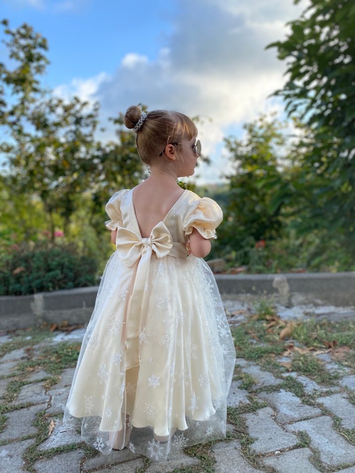 Kız Çocuk Beyaz Dantel Detaylı Elbise - Görsel 2