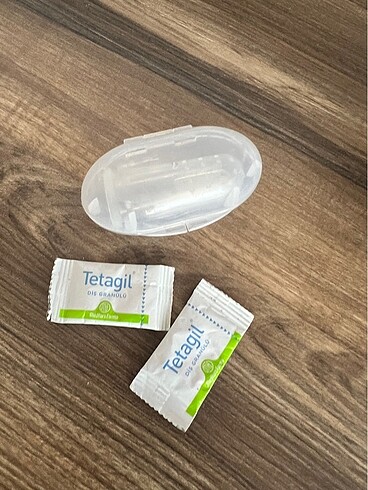 Parmak diş kaşıyıcı