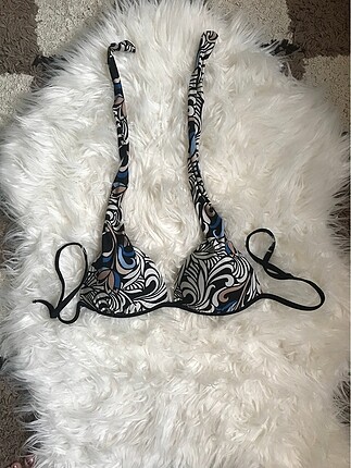 Bikini üstü