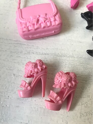  Barbie aksesuarları