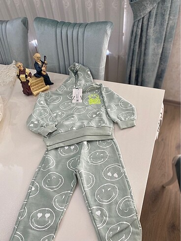 Zara smile takım