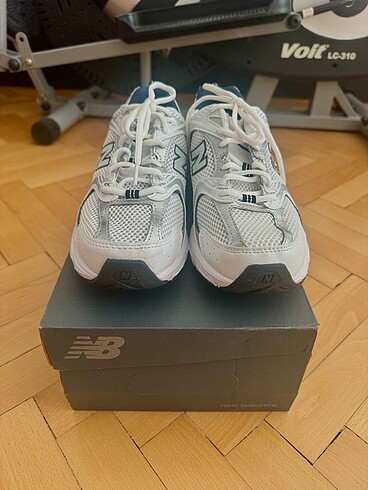 38,5 Beden lacivert Renk New Balance 530